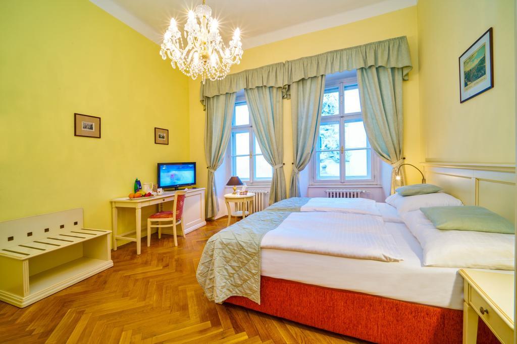 Josephine Old Town Square Hotel - Czech Leading Hotels Прага Экстерьер фото