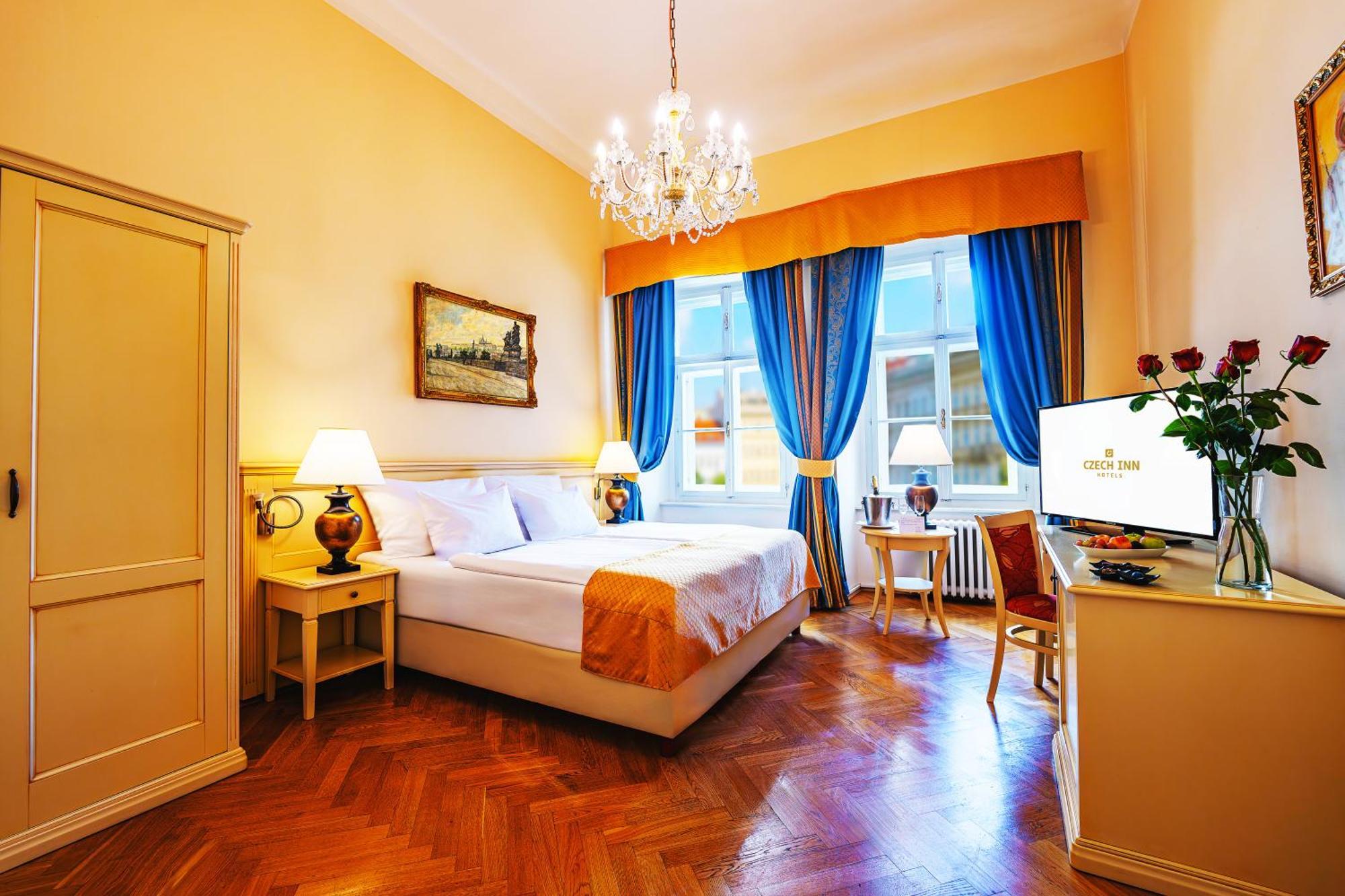 Josephine Old Town Square Hotel - Czech Leading Hotels Прага Экстерьер фото